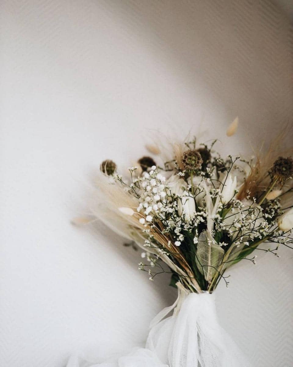 instagram.com/yuanitachrist