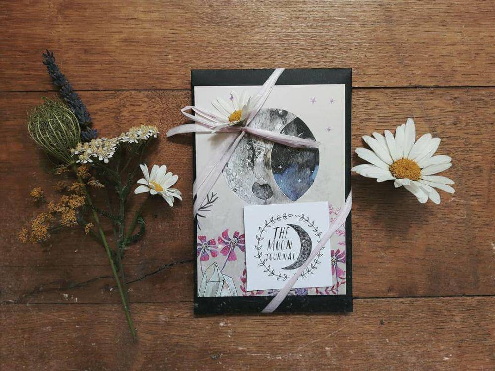 instagram.com/themoon_journal