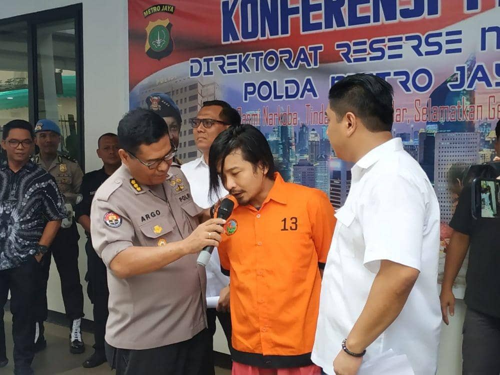 Konferensi Pers Narkoba Zul 'Zifilia' (IDN Times/Axel Jo Harianja)
