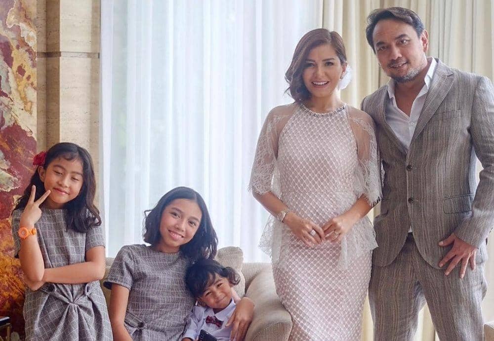 instagram.com/meisya__siregar