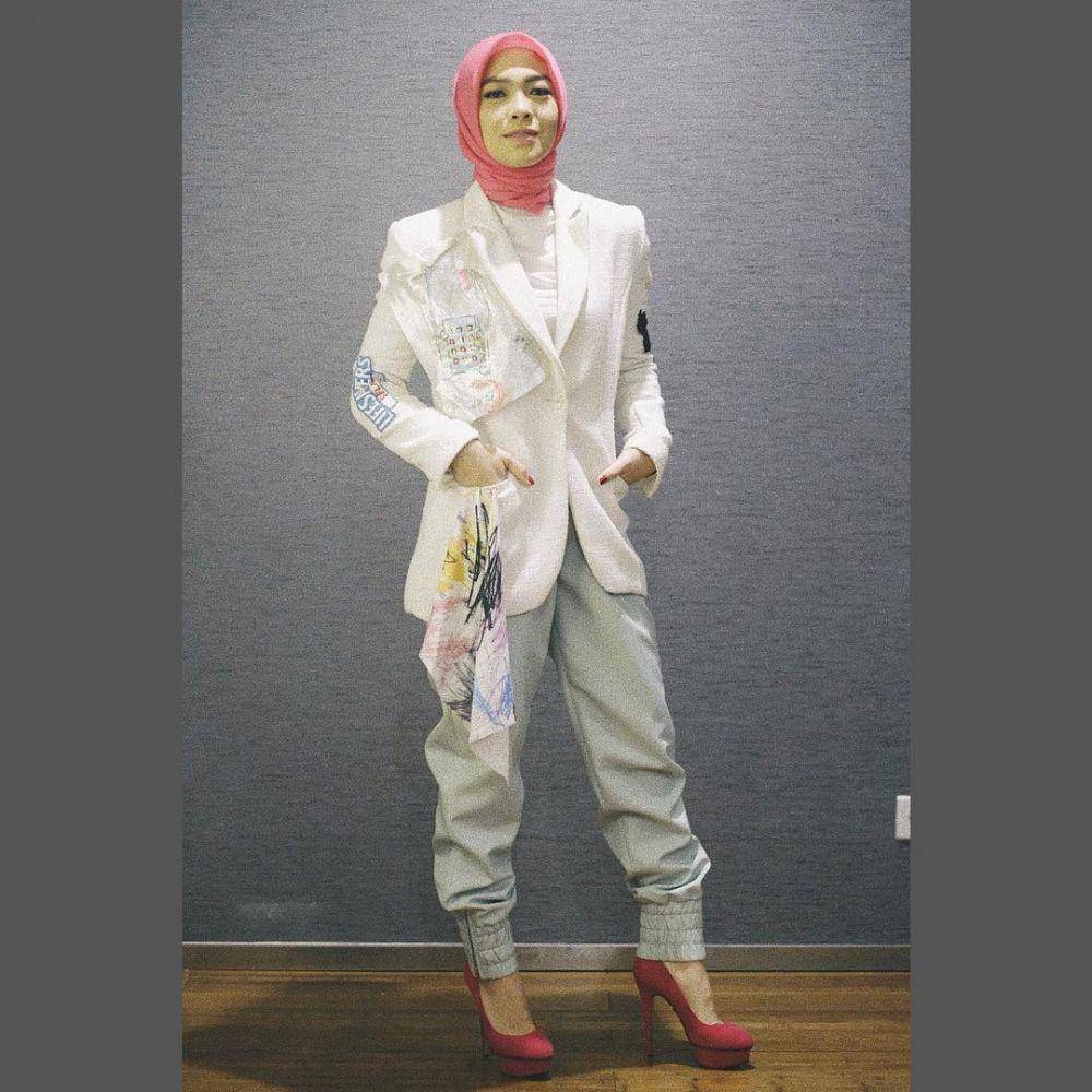 instagram.com/dianayulestari