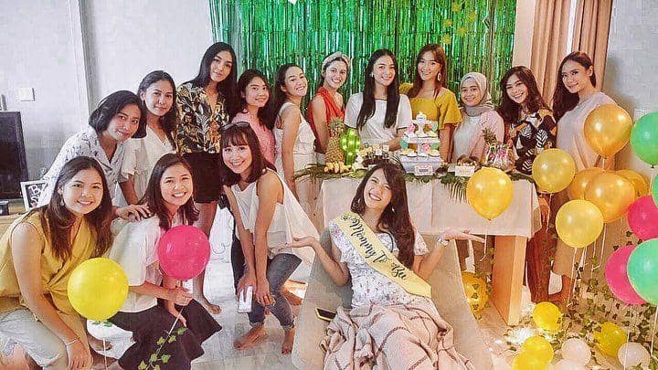 instagram.com/anissaaziza