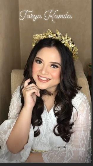 instagram.com/makeupbyninit/