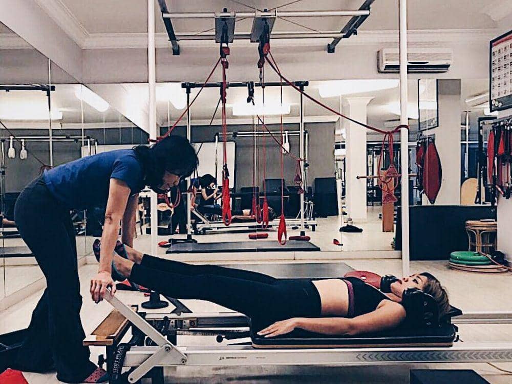 instagram.com/nirinazubir_