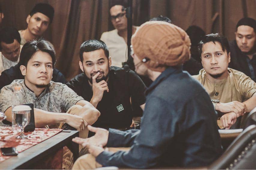 instagram.com/teukuwisnu