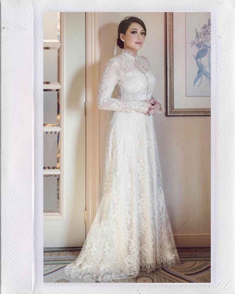 instagram.com/olive_and_her_narcissbandit