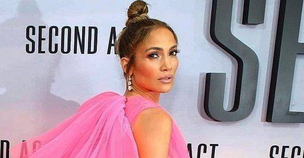 instagram.com/jlo
