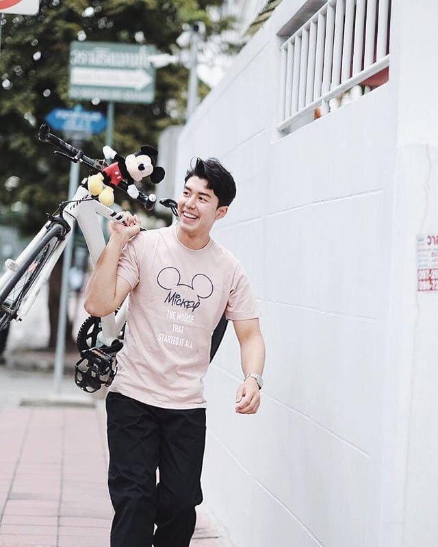 instagram.com/naphat_nine