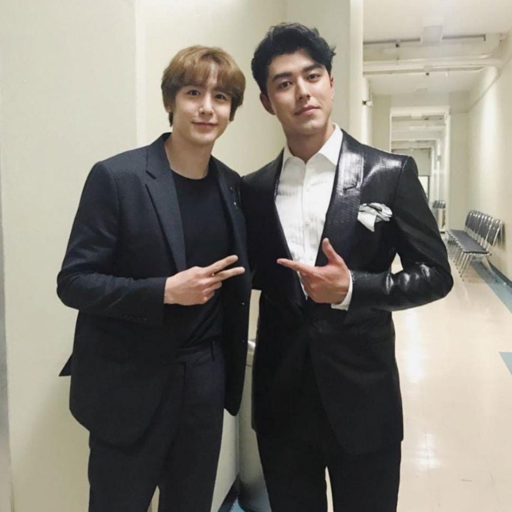 instagram.com/naphat_nine