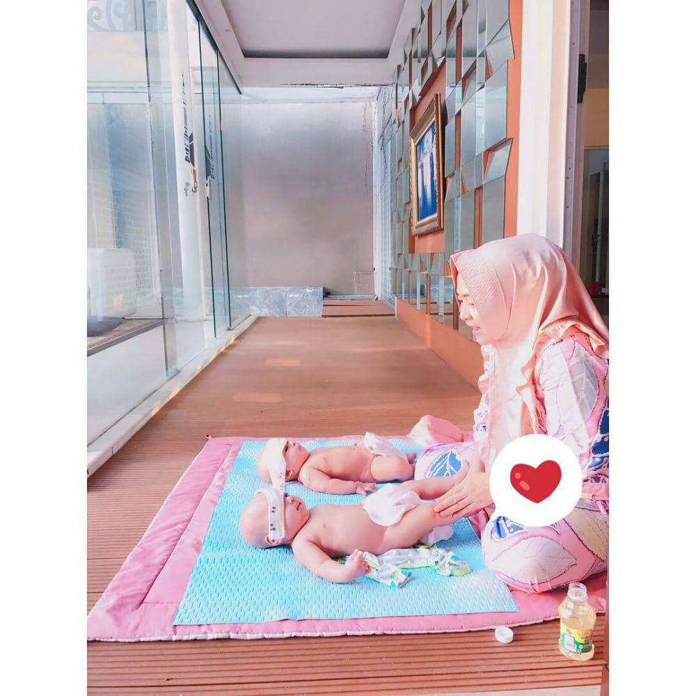 instagram.com/apriljasmine85