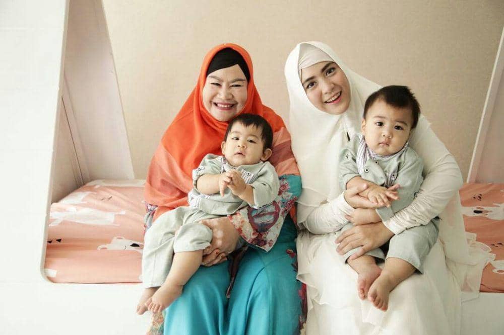 instagram.com/apriljasmine85