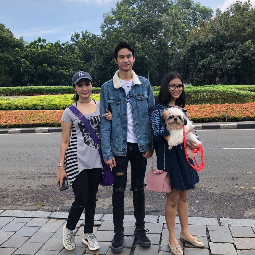 Instagram.com/isdadahlia