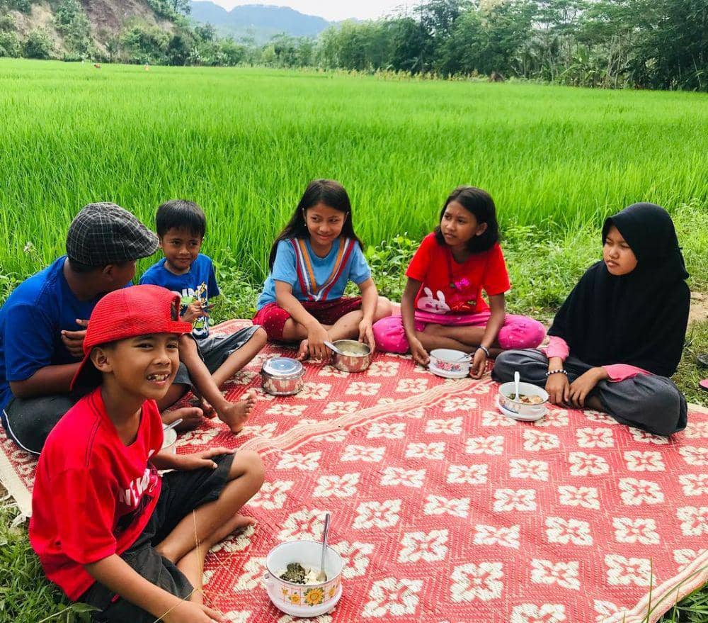 Instagram/fadlypolapike