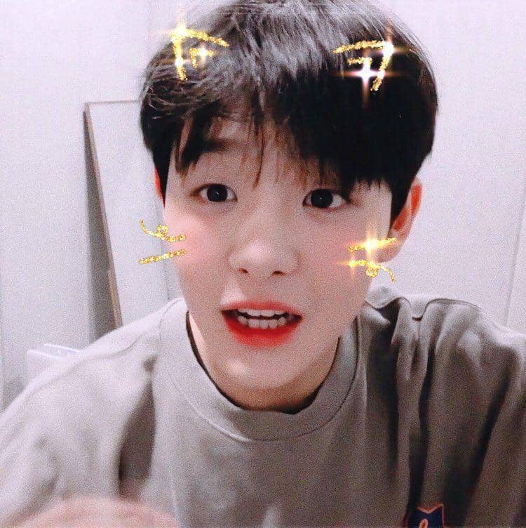 twitter.com/sintiaarianii