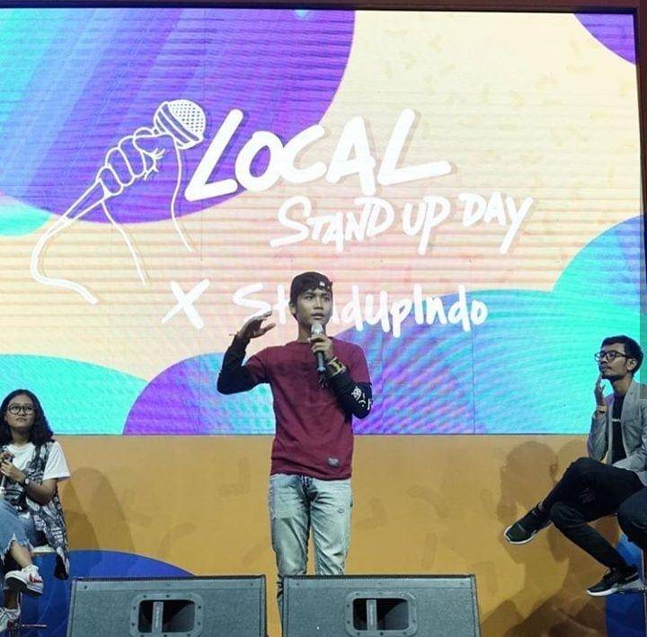 Instagram.com/localstandupday