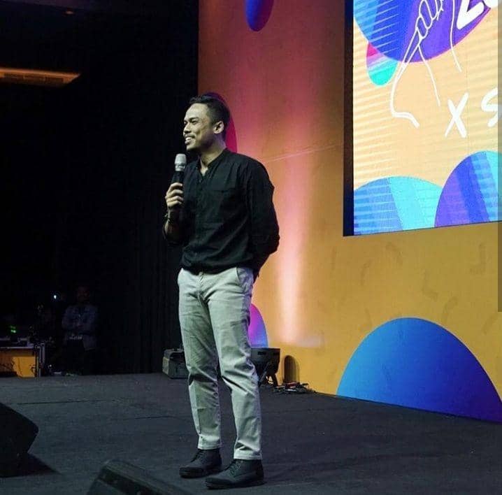 Instagram.com/localstandupday