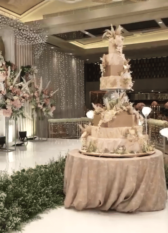 instagram.com/yuanitachrist