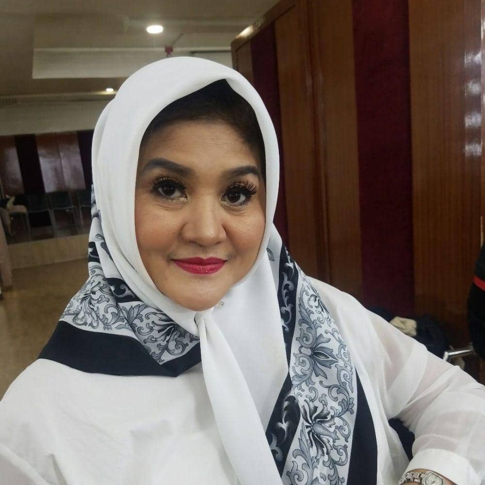 Instagram.com/tettylizindriaty