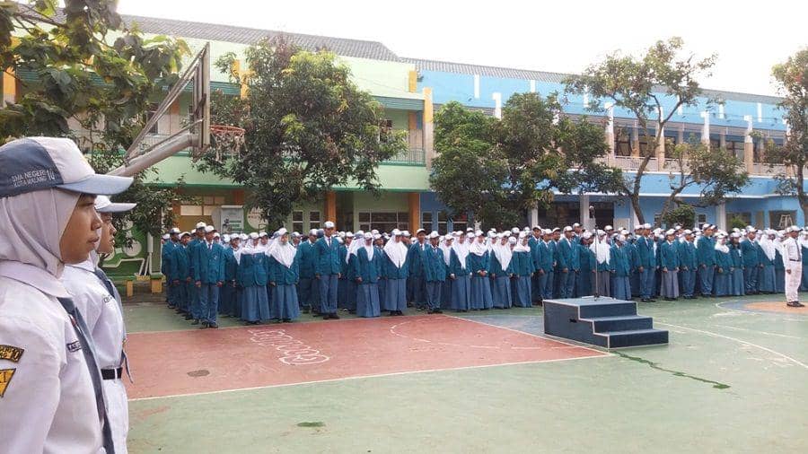 sman10malang.sch.id