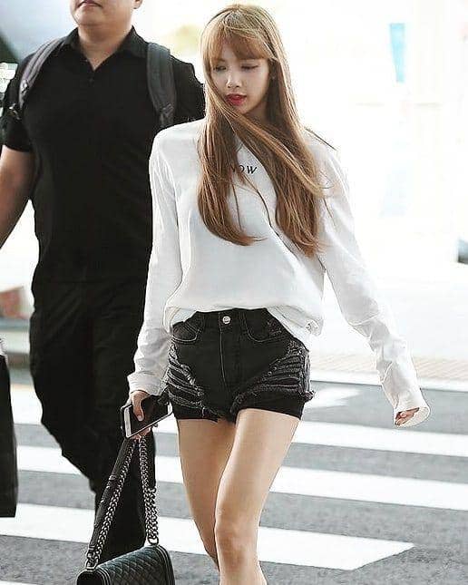 Instagram.com/stay.lalisa