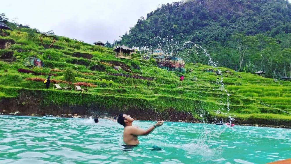 instagram.com/adealanrisqy