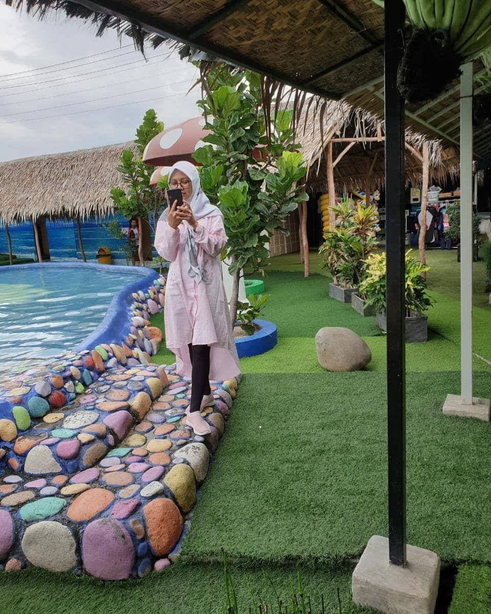 instagram.com/emil_kamilah