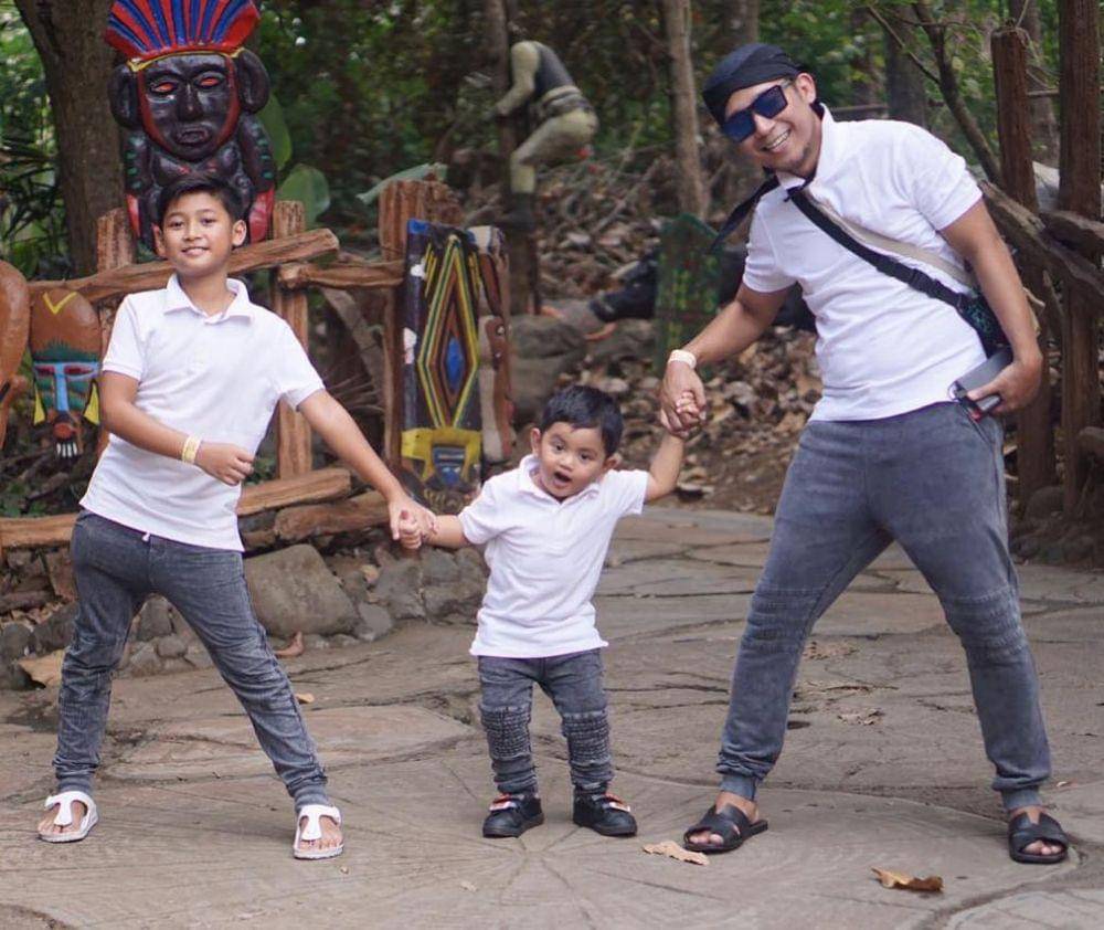 Instagram.com/dennycagur