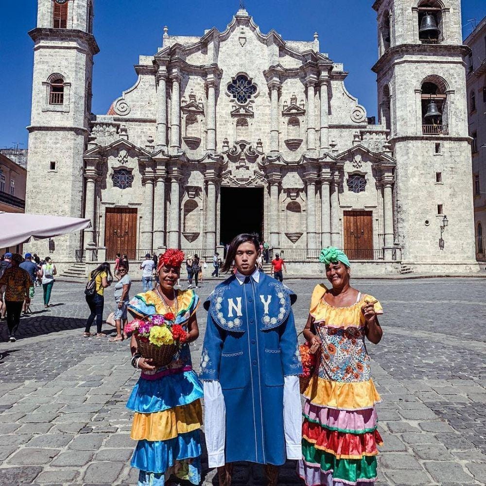 instagram.com/arnoldputra