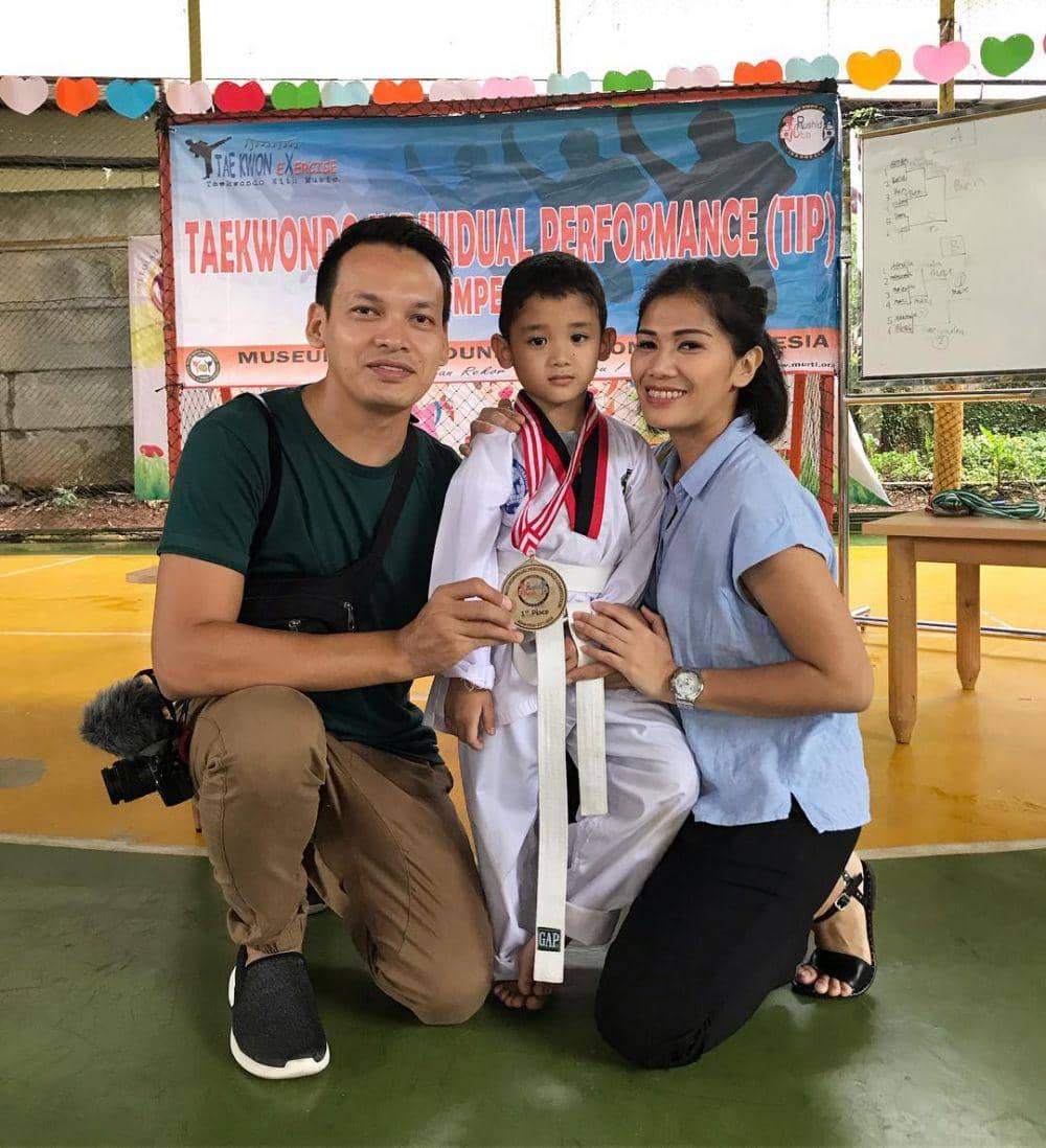 Instagram.com/benjoshua_r