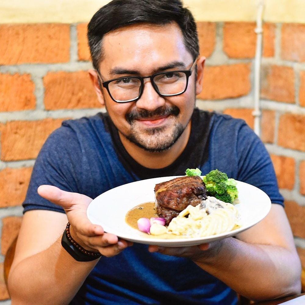 Instagram.com/praburevolusi