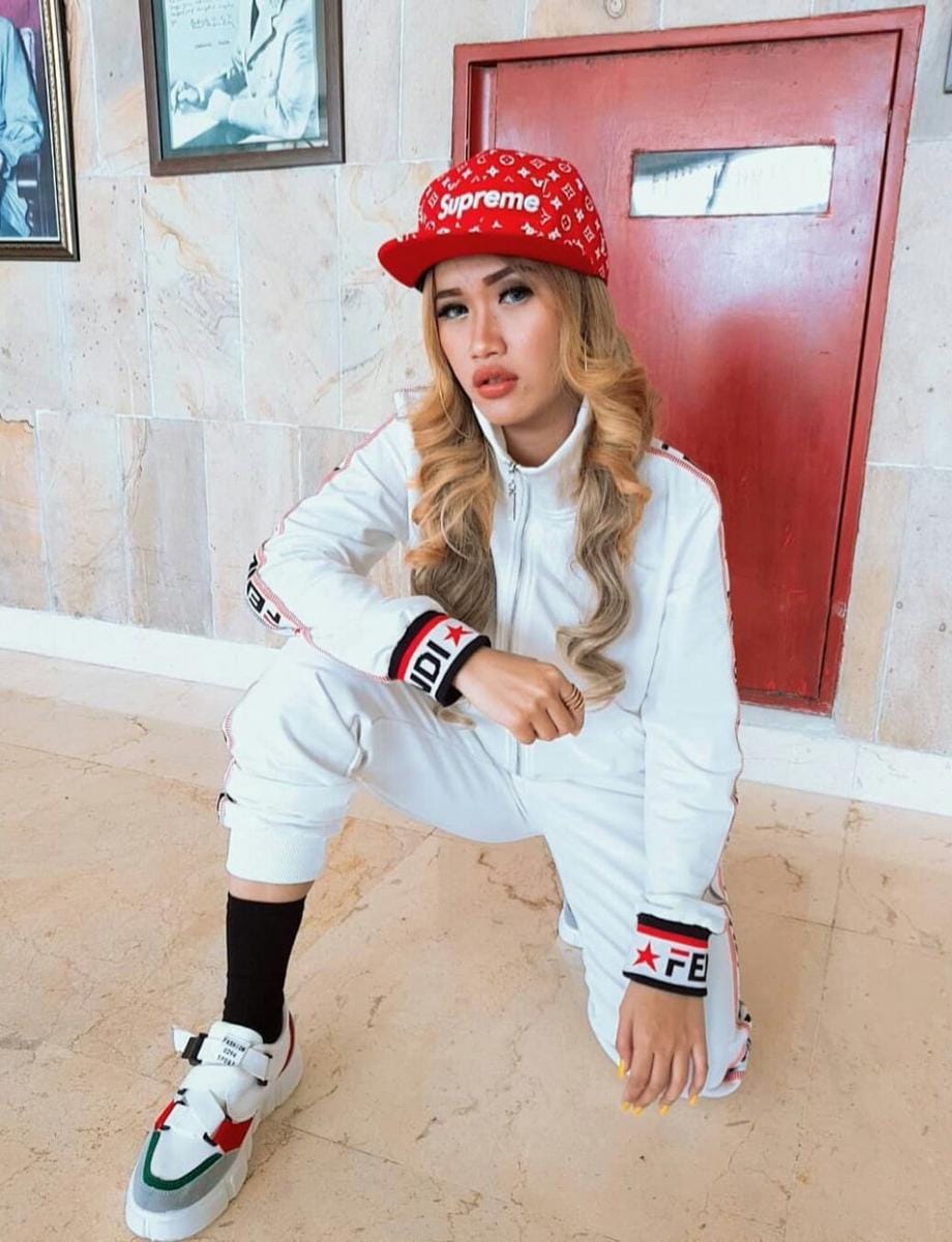 instagram.com/lalasawer