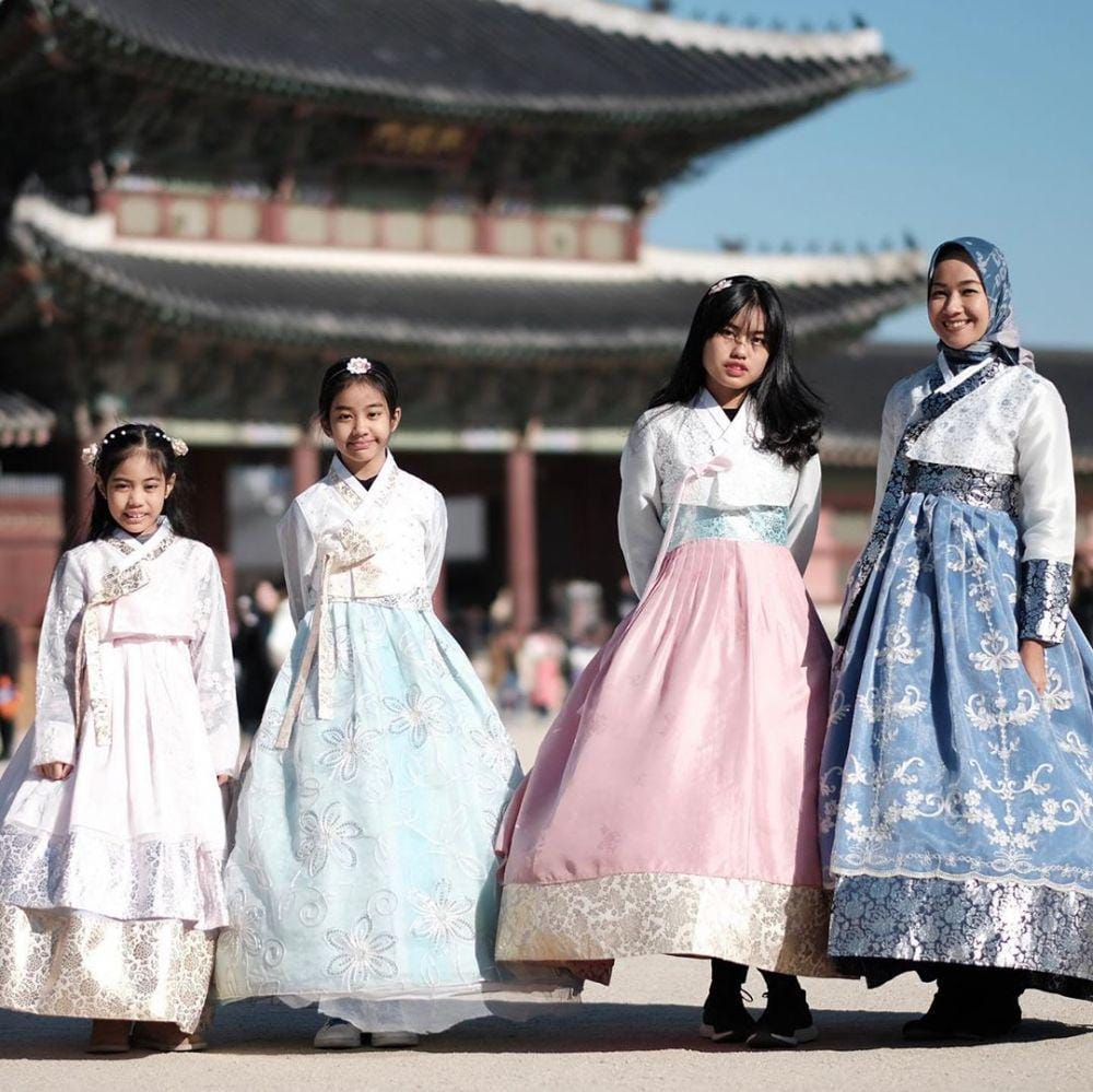 instagram.com/arohali