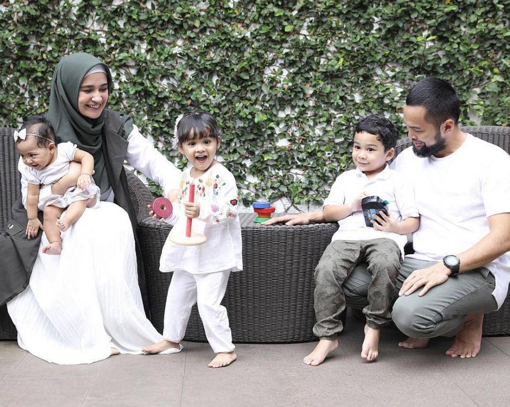 Shireen Sungkar dan anak-anak