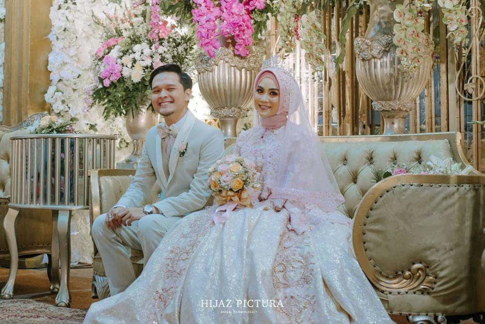 instagram.com/ananditodwis/