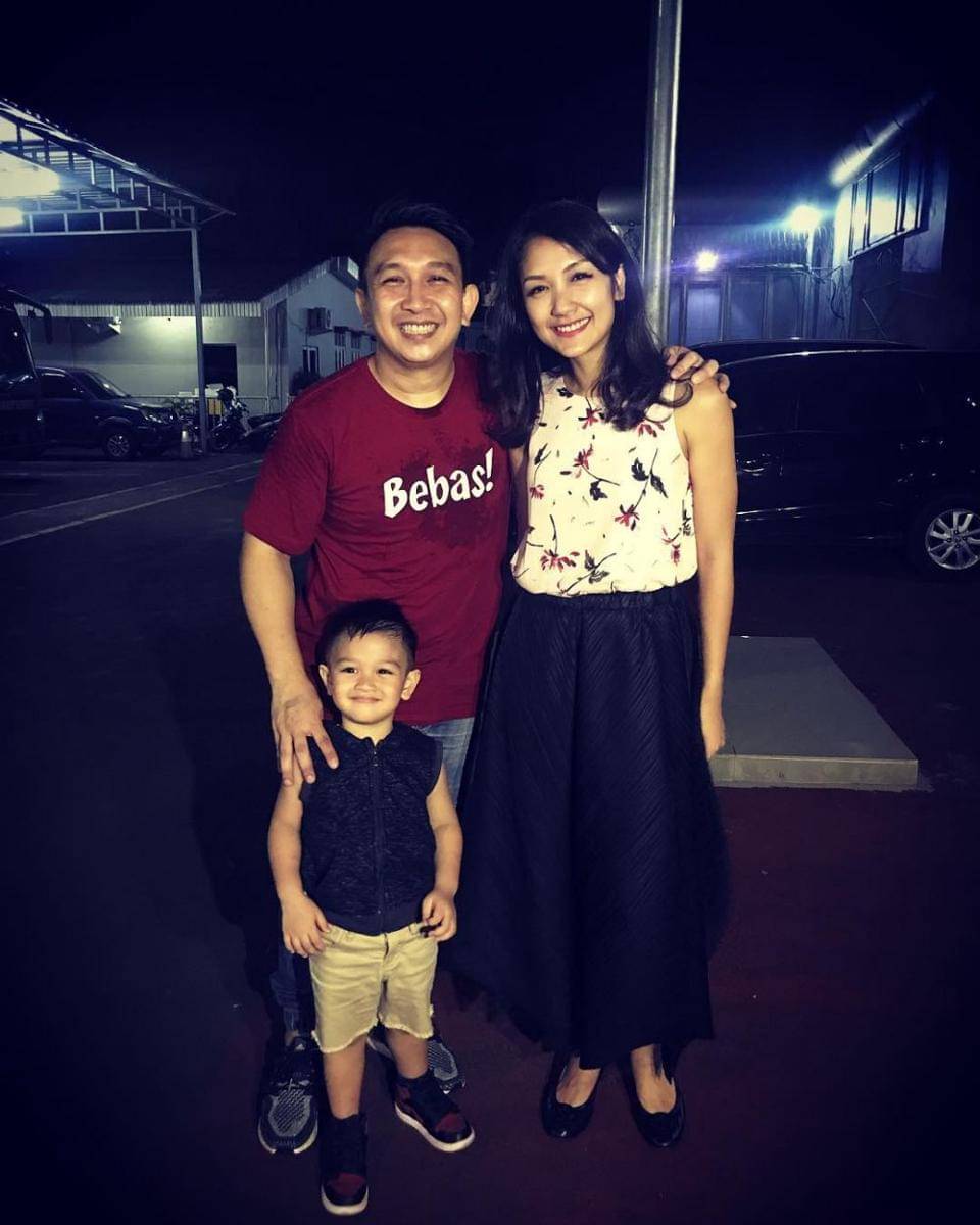 instagram.com/adrianabustami