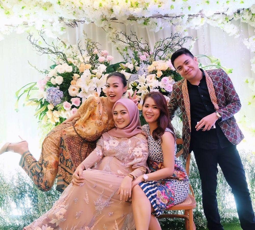 instagram.com/vizzadara