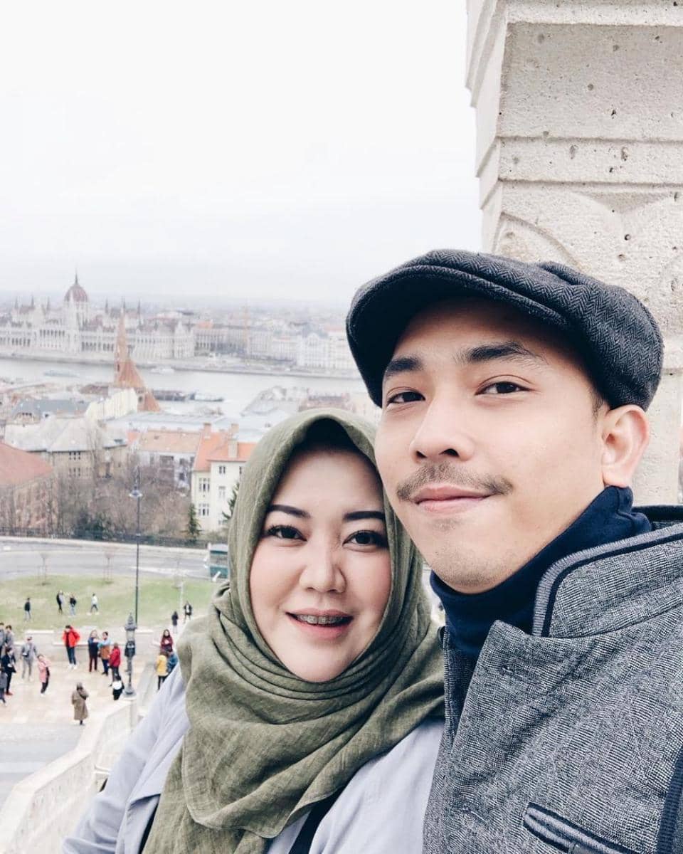 instagram.com/risa_saraswati