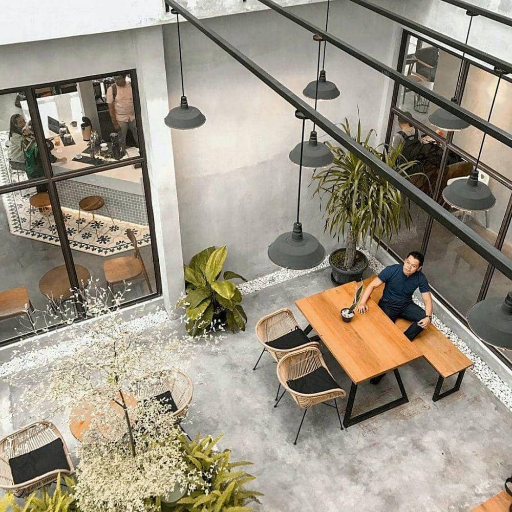 instagram.com/estuary.id