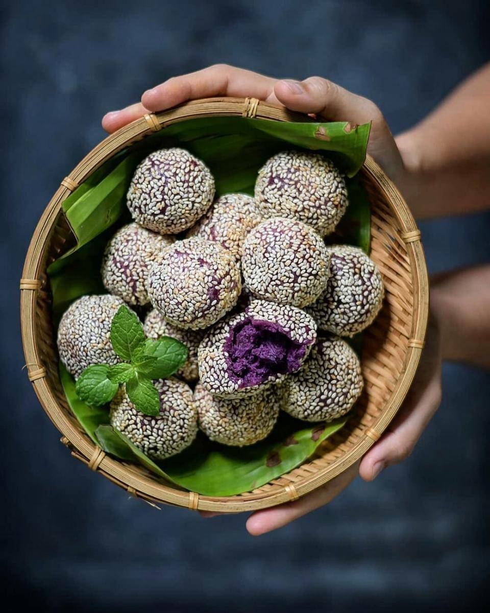 instagram.com.through_helenaeyes