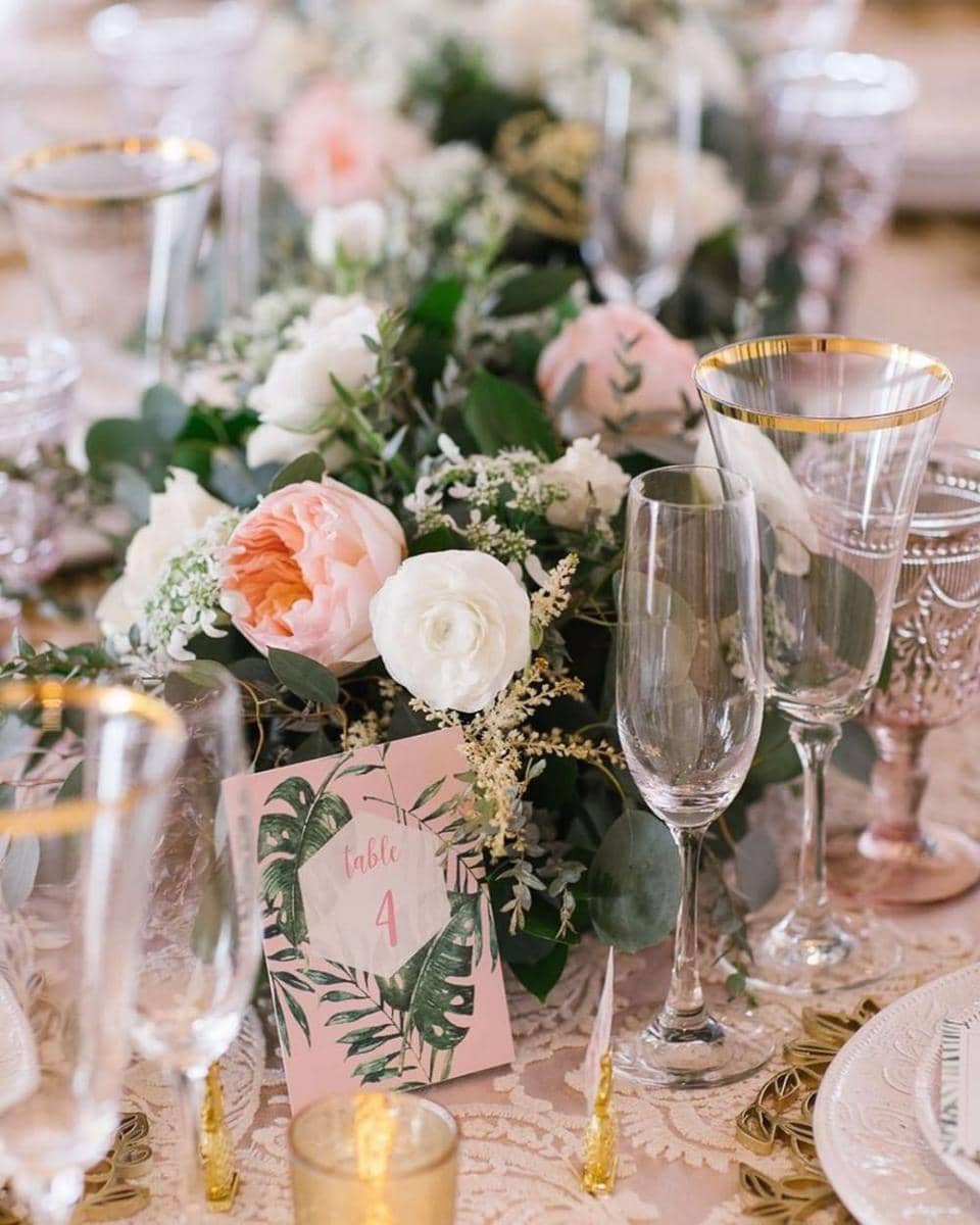 instagram.com/weddingfavorites