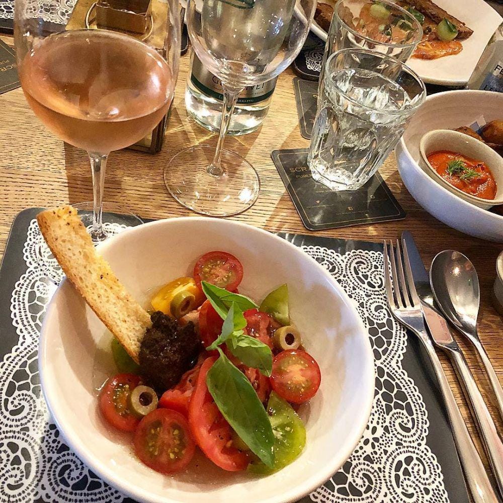 instagram.com/mickitchin