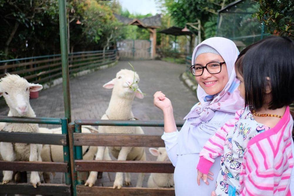 instagram.com/intan_nuraini23