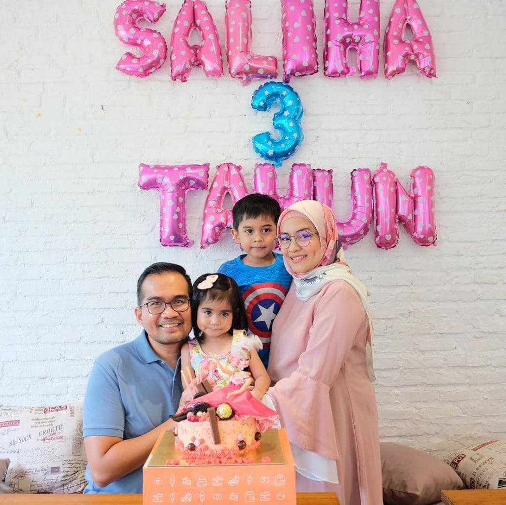 instagram.com/intan_nuraini23