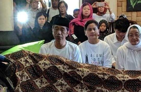 facebook.com/maya.cakra