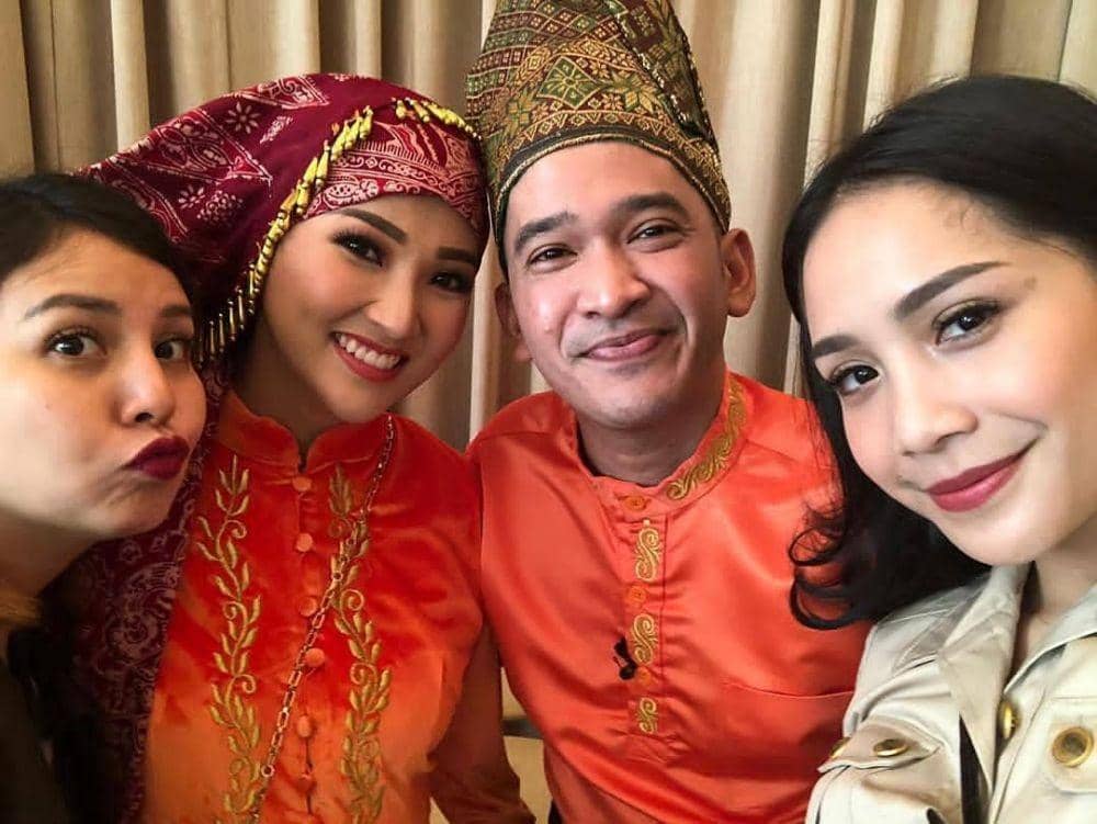 instagram.com/raffinagita1717