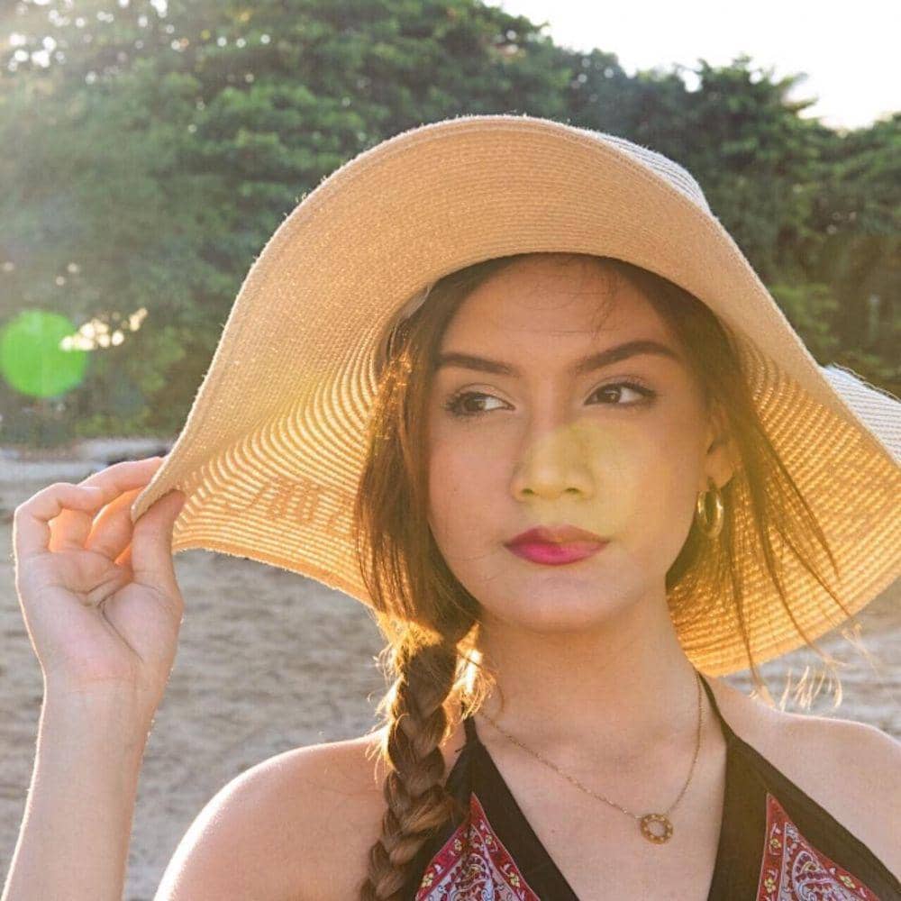 instagram.com/chelseashania