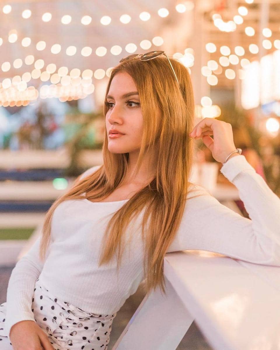 instagram.com/chelseashania