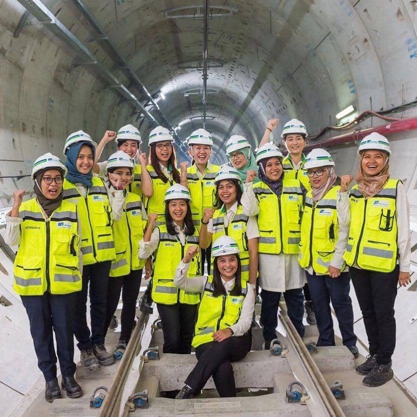 instagram.com/silviahalim18