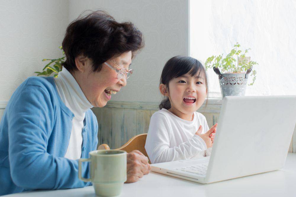 shutterstock.com/ucchie79