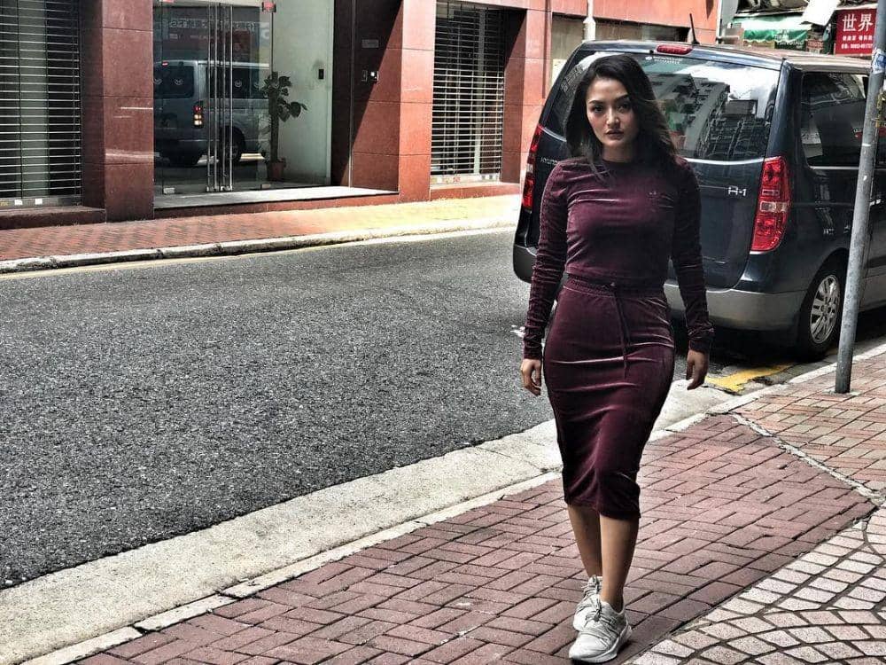 instagram.com/sitibadriahh